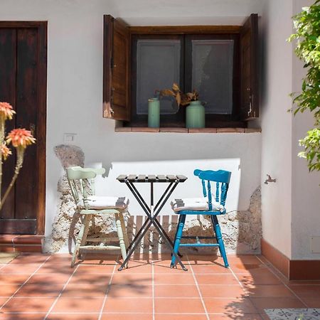 Bed And Book Giusino Bed and Breakfast Palermo Exteriör bild