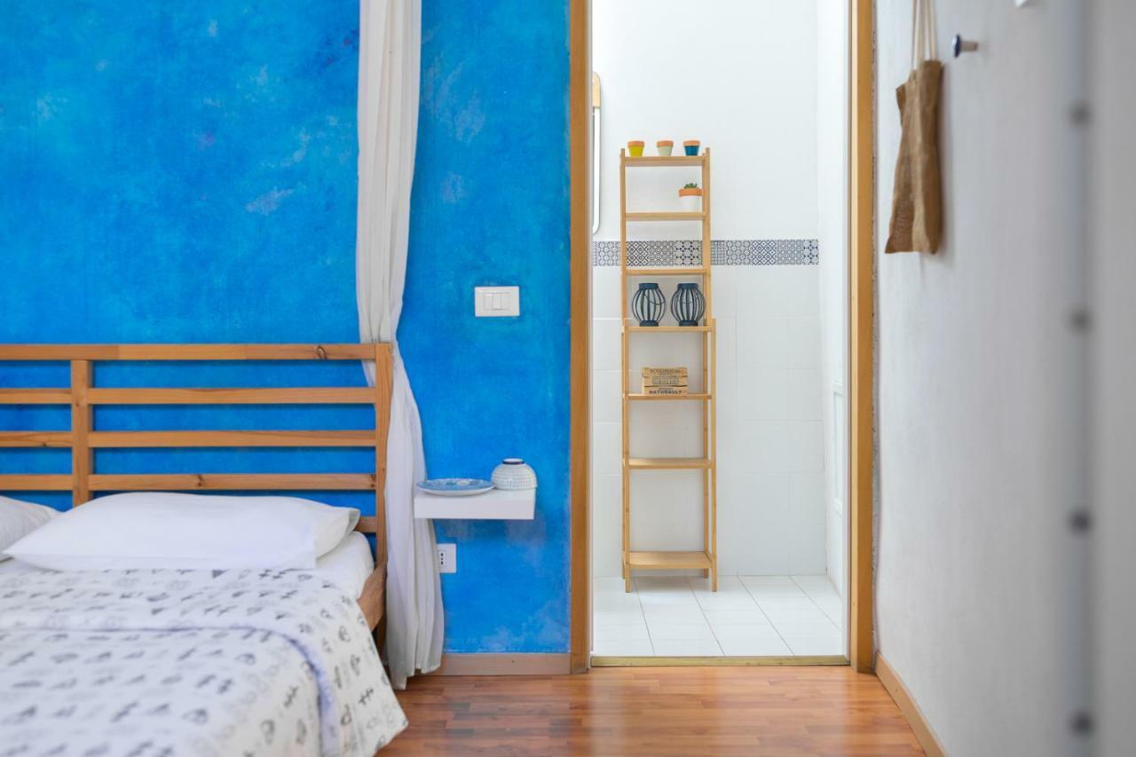 Bed And Book Giusino Bed and Breakfast Palermo Exteriör bild